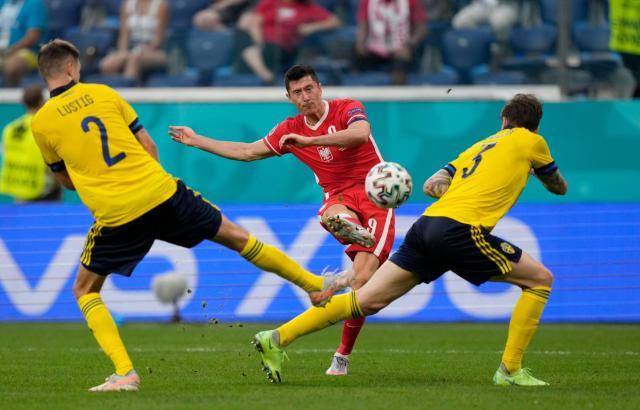 【观察】中锋回潮继续，哪类中锋在欧洲杯最吃香？